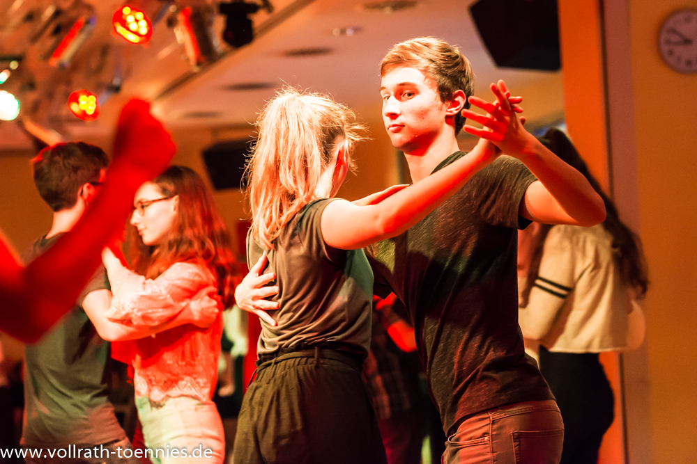 2019 11 30 Tanzparty Jugend 0512